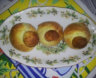 Brioches.