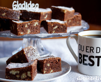 Brownies med valnøtter og vanilje