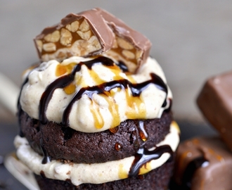 Overdådige Snickers cupcakes