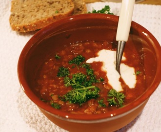 Rød linsesuppe