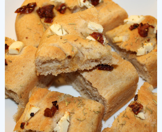 Foccacia med soltørka tomat og feta