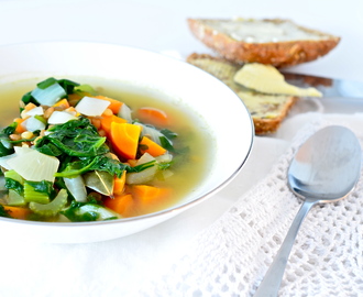 Spinat- og linsesuppe