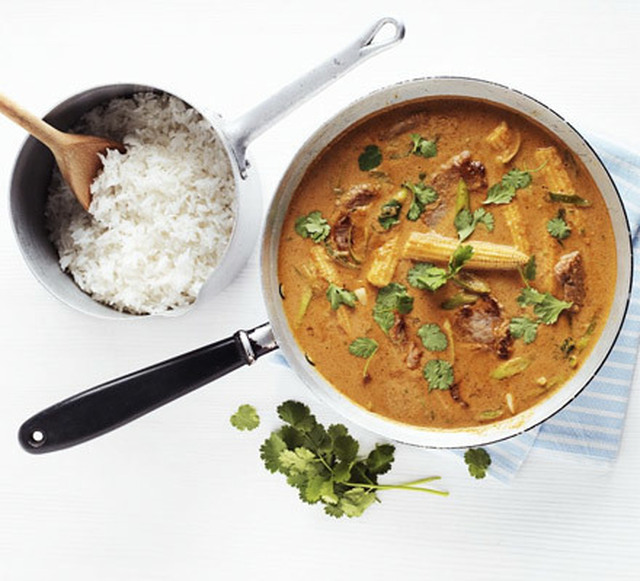 Thai pork and peanut curry.