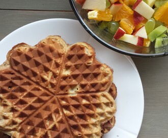 Vaffelfrokost til småspiste barn