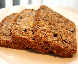 Yoghurtbrød med nøtter og frø