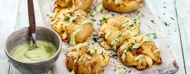 Sănătos şi delicios: Reţeta de post pe bază de cartofi, usturoi şi avocado