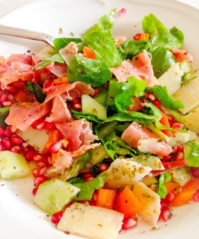 Salad with pomegranate