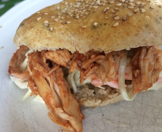 Pulled chicken med coleslaw