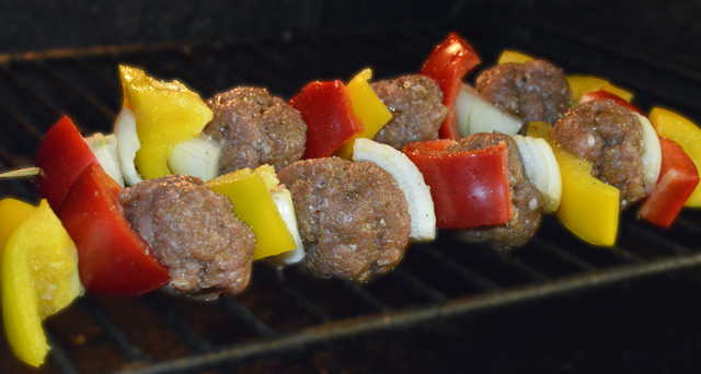 Grillspid (Shish-kebab) med svinekjøttdeig