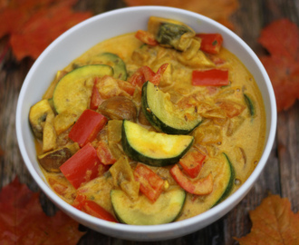 Insidke smaker i Kjøttfri mandag. Mix Veg Curry.