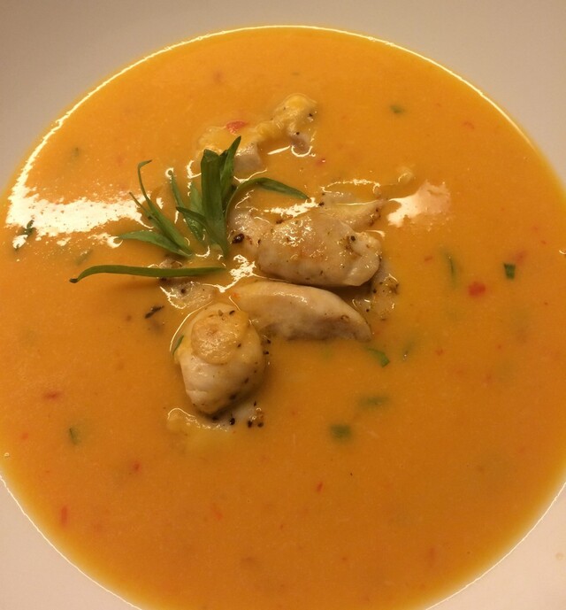 Søtpotetsuppe med kylling og estragon