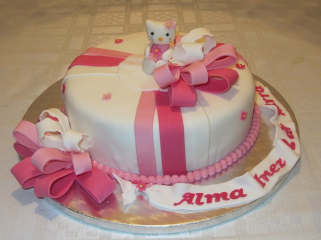 Hello Kitty bursdagskake