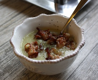 Potetsuppe med sprøstekt bacon