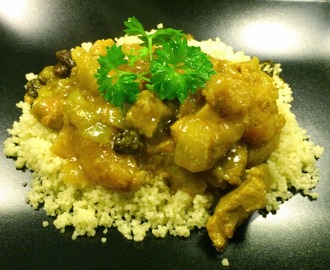 TAGINE MED SVINEKJØTT, FRUKT OG COUSCOUS