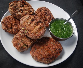 Rajma tikki – proteinrik bønneburger på grillen