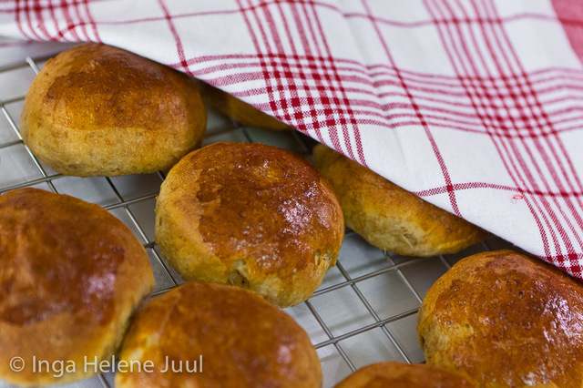 Sunne(re) boller - Healthy(-ier) buns