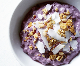 Dagens Happy Bowl - cottage cheese med smak av blåbær og vanilje!