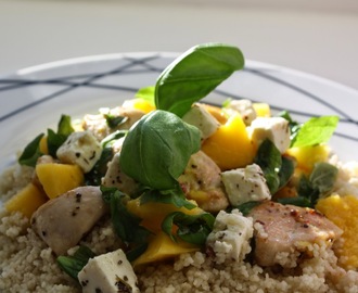 Couscous med kylling, feta og mango