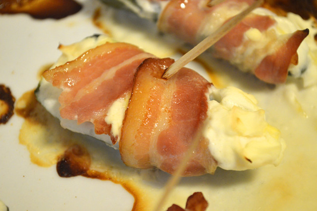 Jalapeno bacon poppers