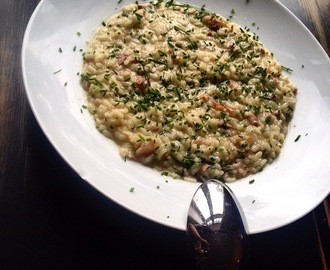 Risotto med bacon og gressløk