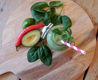 SPICY AVOKADO SMOOTHIE!