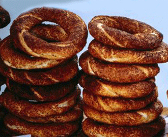 Runde tyrkiske brød (Simit)