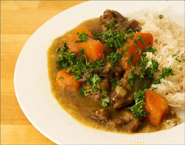 Norsk “Beef Curry” med søtpotet og ris