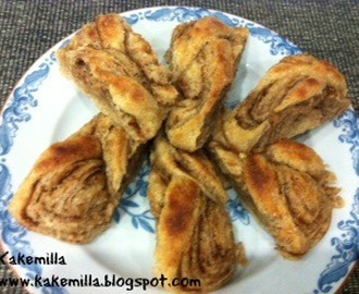 Kringle (Eggfri) / Norwegian Wheat Cake (Eggless)