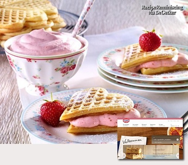 Almond Waffles With Strawberry Cream / Mandelvafler Med Jordbærkrem