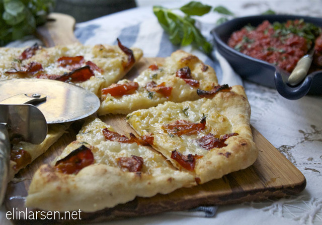 Eltefri vegetarpizza med hvitløk- og tomatconfit