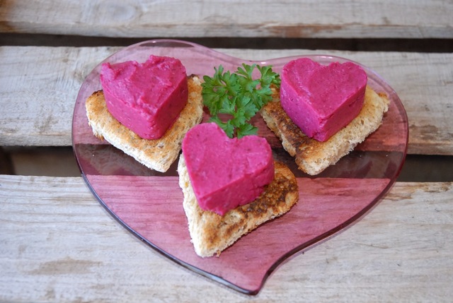 Valentine fredagstapas; Rødbete hummus -Hummus de remolacha
