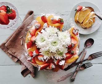 Midsummer Cake with Fruits & Cream Cheese Filling