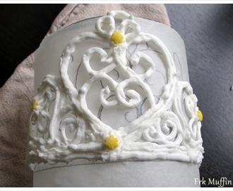 Royal icing Tiara