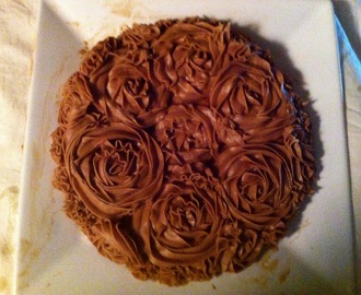 Blomste mini-sjokoladekake