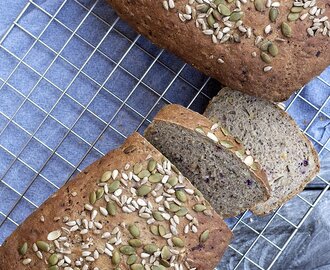 Saftig rugbrød med gulrøtter, chiafrø og solsikkekjerner