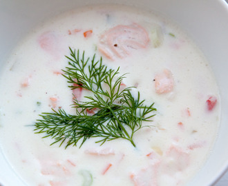 KREMET FISKESUPPE MED LAKS OG REKER