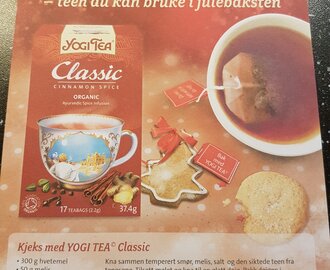 Kjeks med Yogi Tea.