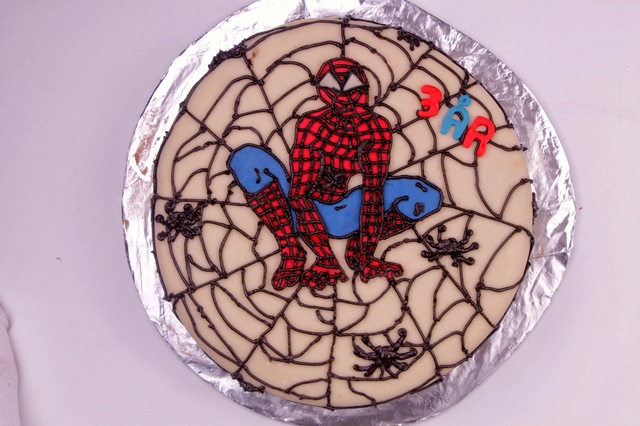 Spiderman Sjokoladekake