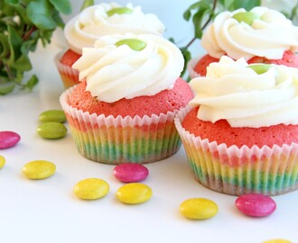 Oppskrift regnbuecupcakes