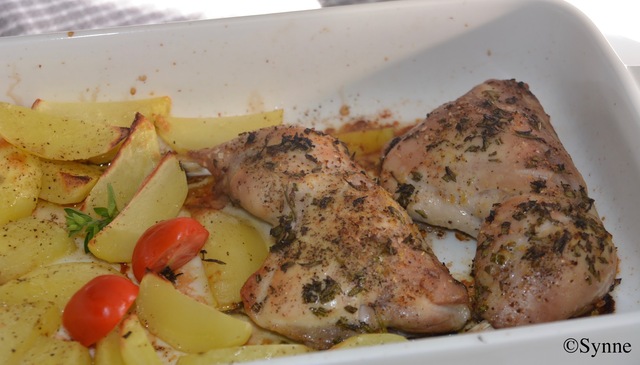 Kylling med rosmarin, potetbåter og parmesankrem