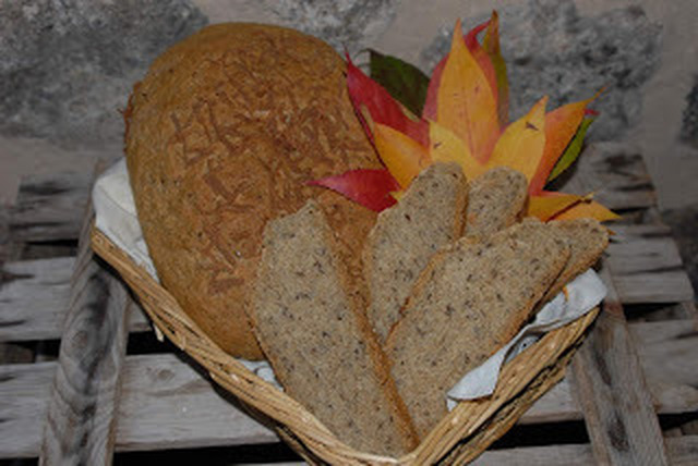 Pesto og chiafrø brød