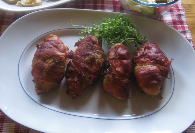 Kycklinglårfiléer med ljummen potatissallad