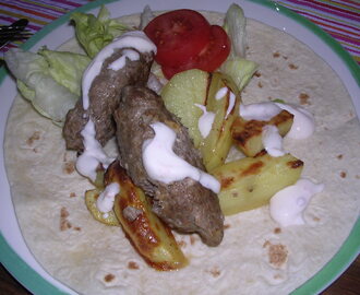 Tortillabröd med chipotlekryddad köttfärsbiff