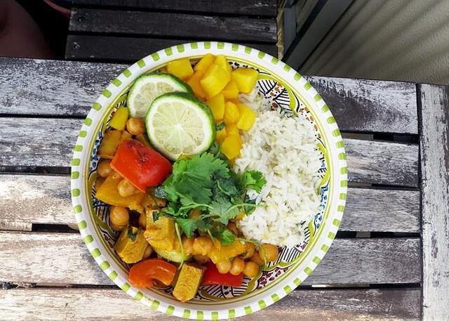 Curry med kokosmjölk & koriander