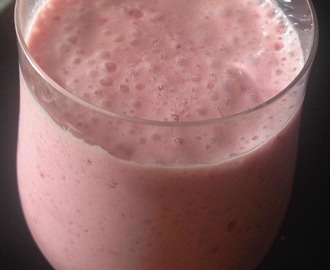 Nyttig grape & hallon smoothie