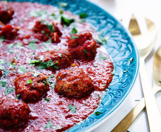 Marockanska köttbullar i kryddig tomatsås