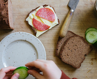 Glutenfritt morotsbröd – med nypon, mustigt och gott