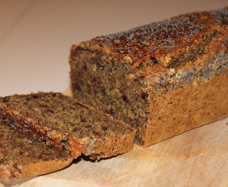 Glutenfritt formbröd med lingon