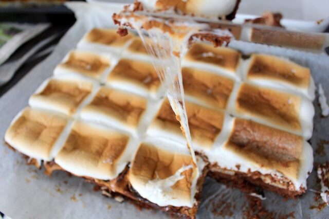 Kexchoklad brownie med marshmallows