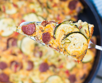 Frittata med korv och zucchini